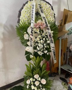 pink lilies, orchids And White mums