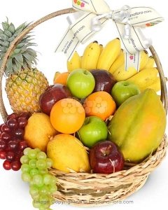 #7 items Exotic Fruit Basket