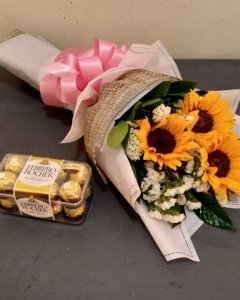 sunflower bouquet w/ferrero