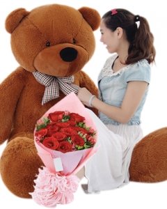 12-Roses-4 ft giant Teddy